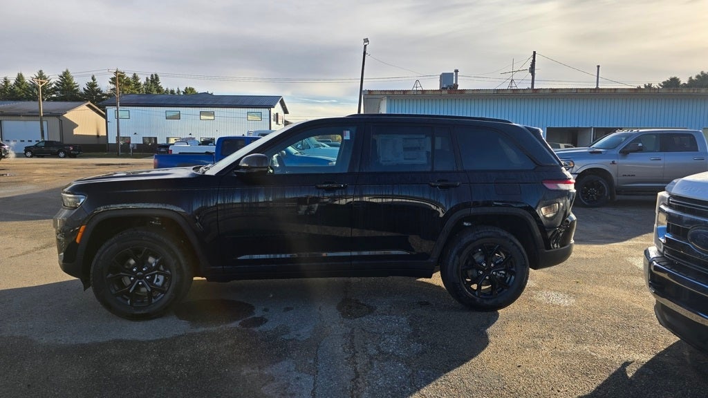 2025 Jeep Grand Cherokee GRAND CHEROKEE ALTITUDE 4X4