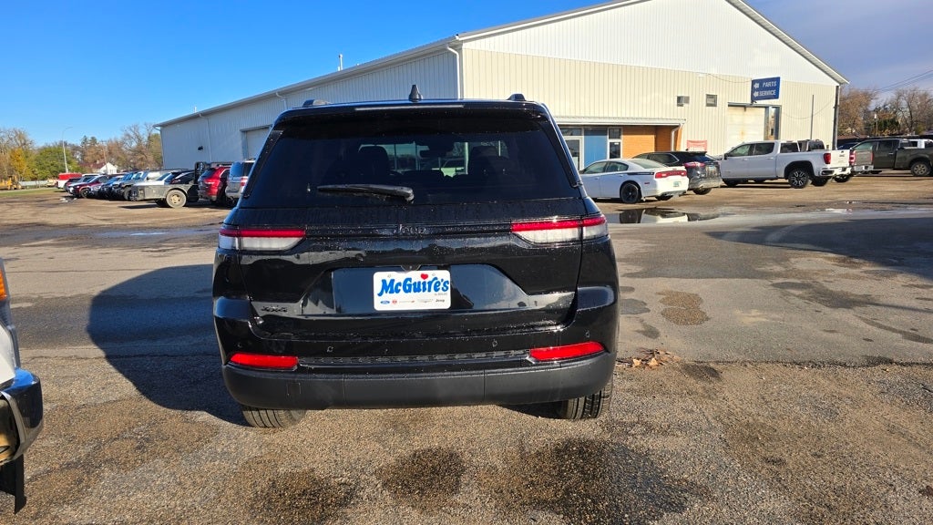 2025 Jeep Grand Cherokee GRAND CHEROKEE ALTITUDE 4X4