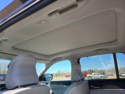 2022 Jeep Grand Cherokee Overland 4x4