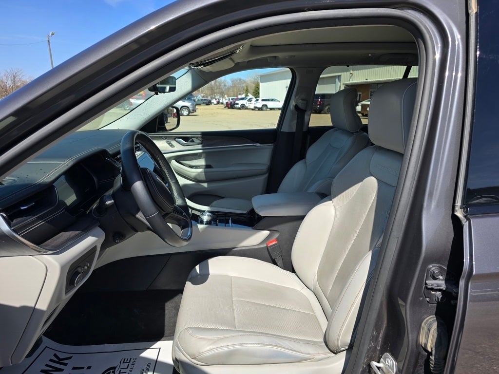 2022 Jeep Grand Cherokee Overland 4x4