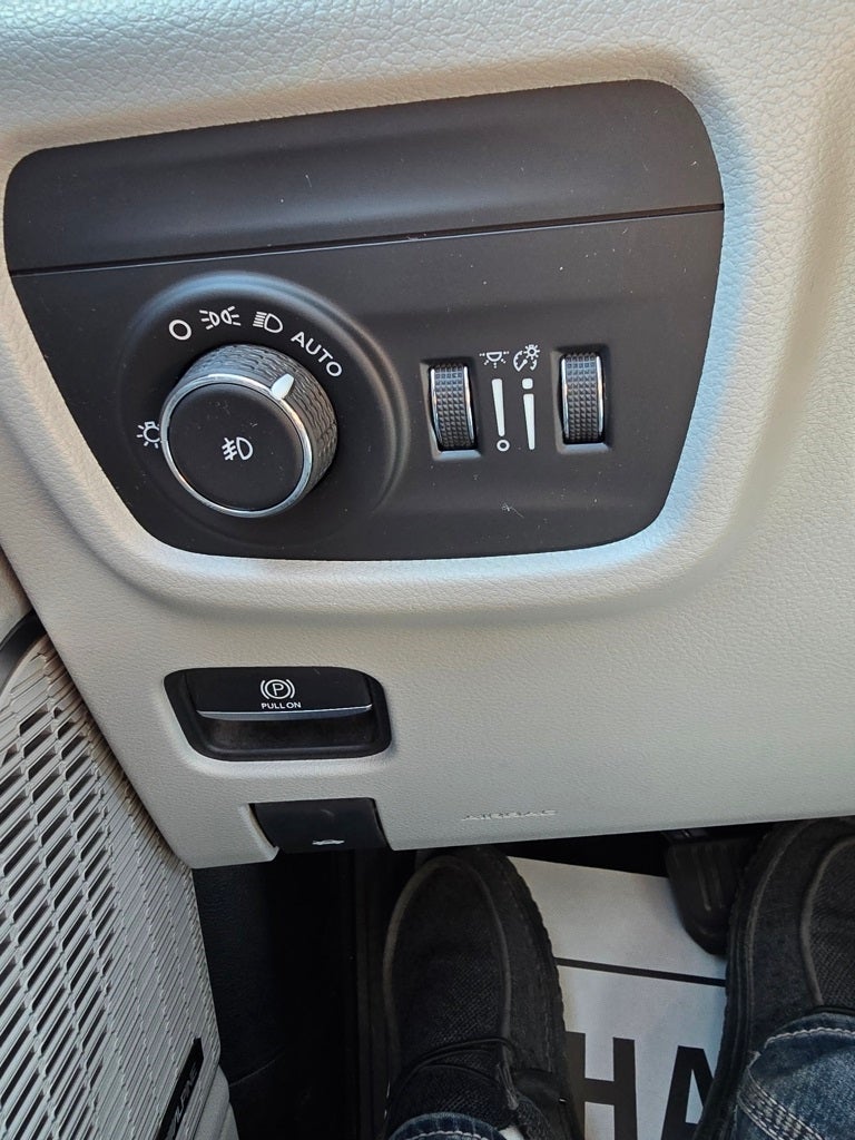 2022 Jeep Grand Cherokee Overland 4x4