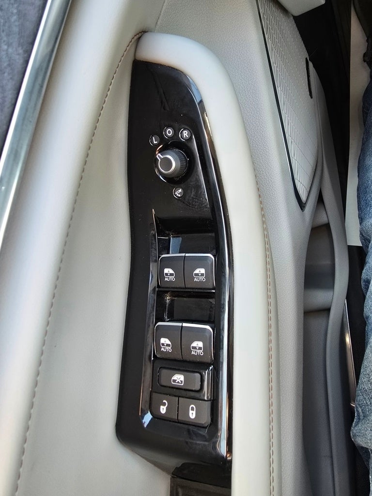 2022 Jeep Grand Cherokee Overland 4x4