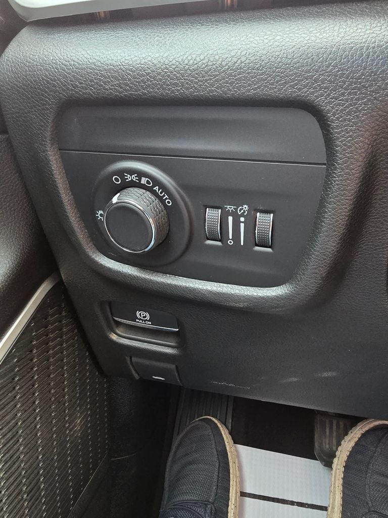 2022 Jeep Grand Cherokee L Altitude 4x4