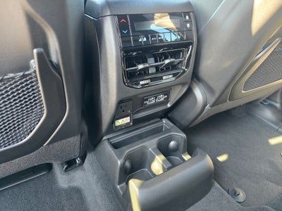 2025 Jeep Grand Cherokee GRAND CHEROKEE L ALTITUDE 4X4