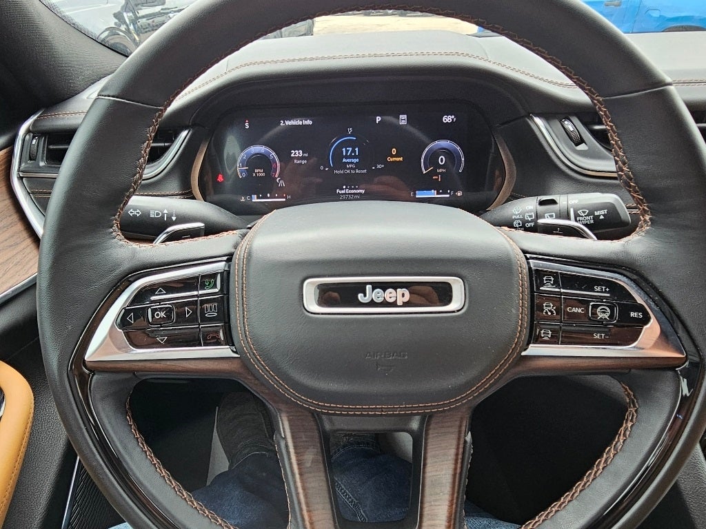 2023 Jeep Grand Cherokee L Summit 4x4