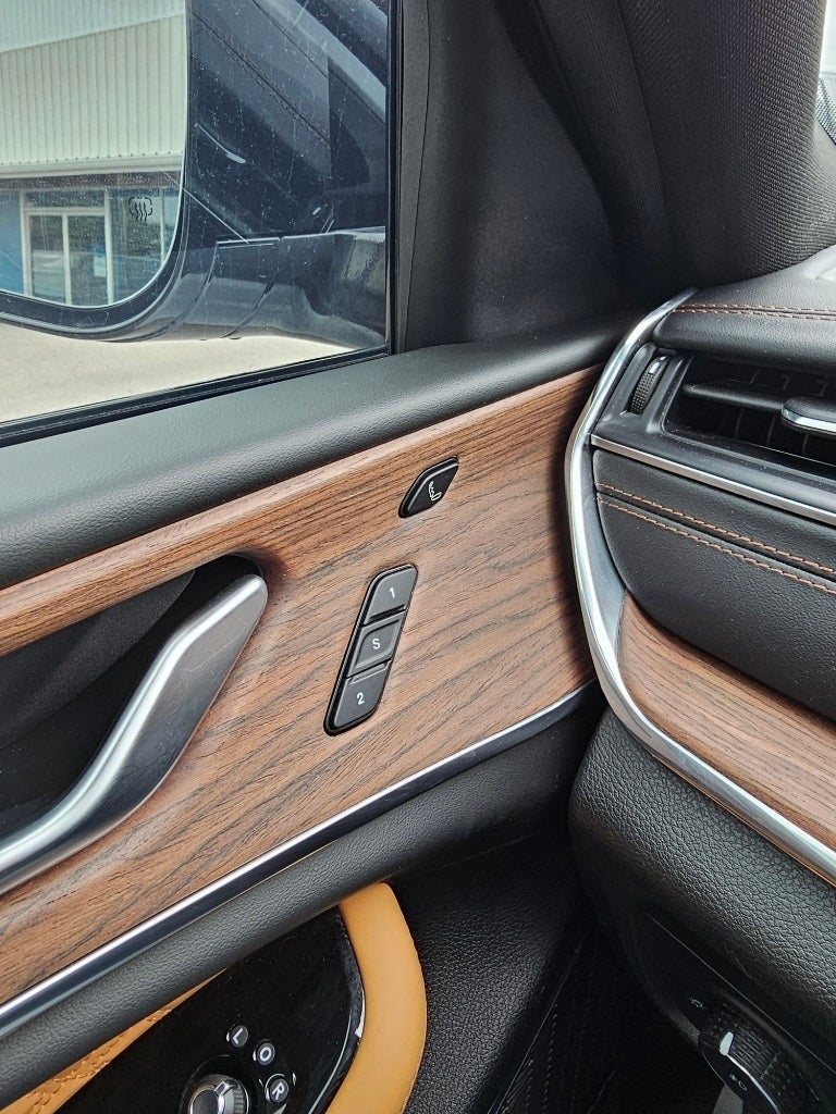 2023 Jeep Grand Cherokee L Summit 4x4