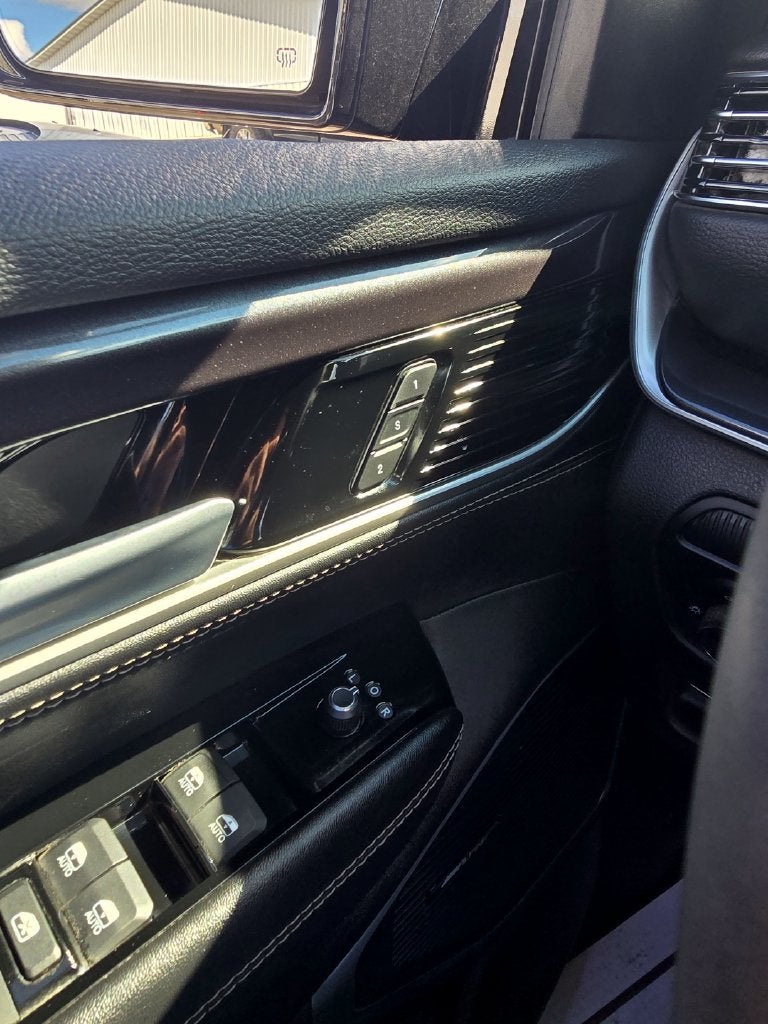 2024 Jeep Wagoneer L Series I 4x4