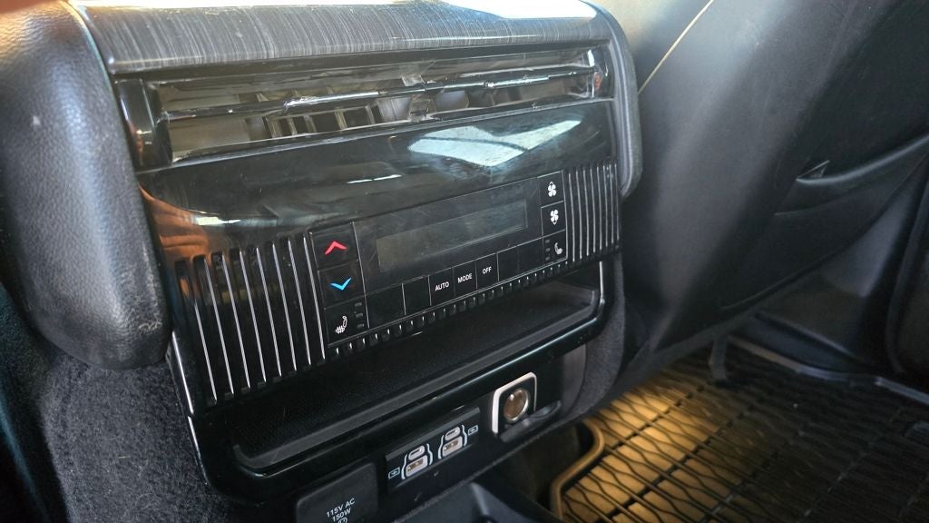 2022 Jeep Wagoneer Series III 4x4