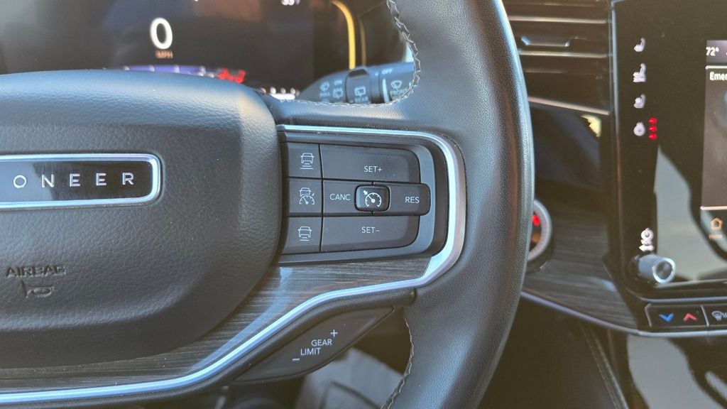 2022 Jeep Wagoneer Series III 4x4