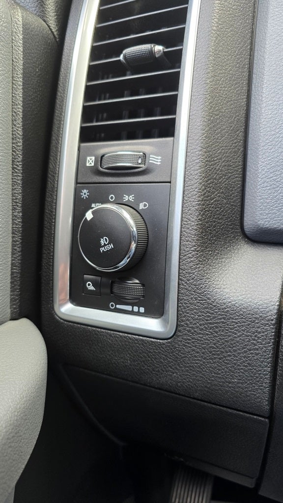 2019 RAM 1500 Classic Big Horn Crew Cab 4x4 5'7' Box