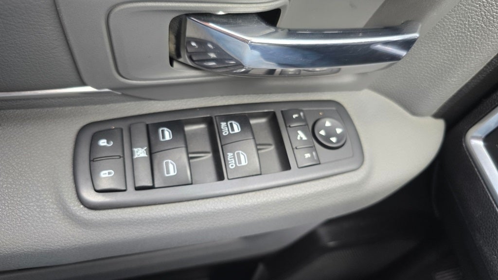 2019 RAM 1500 Classic Big Horn Crew Cab 4x4 5'7' Box