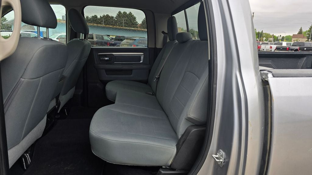 2020 RAM 1500 Classic SLT Crew Cab 4x4 6'4' Box
