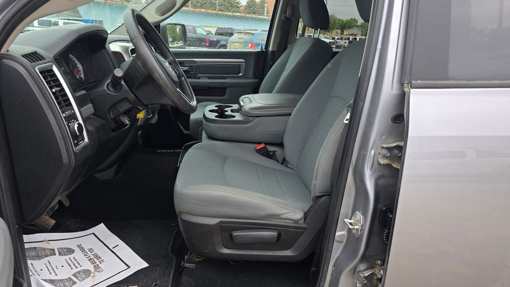 2020 RAM 1500 Classic SLT Crew Cab 4x4 6'4' Box
