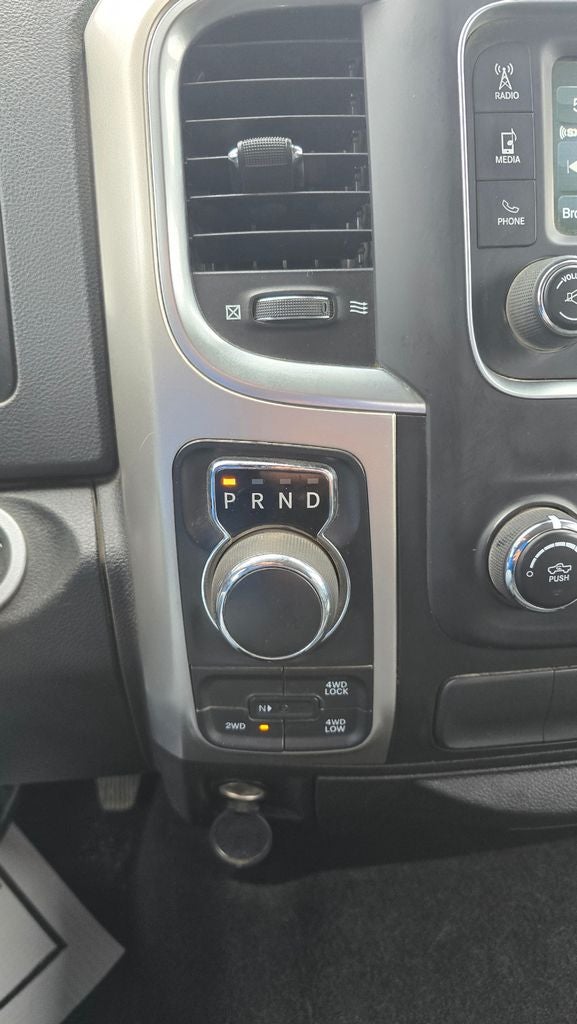 2020 RAM 1500 Classic SLT Crew Cab 4x4 6'4' Box