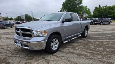 2020 RAM 1500 Classic SLT Crew Cab 4x4 6'4' Box