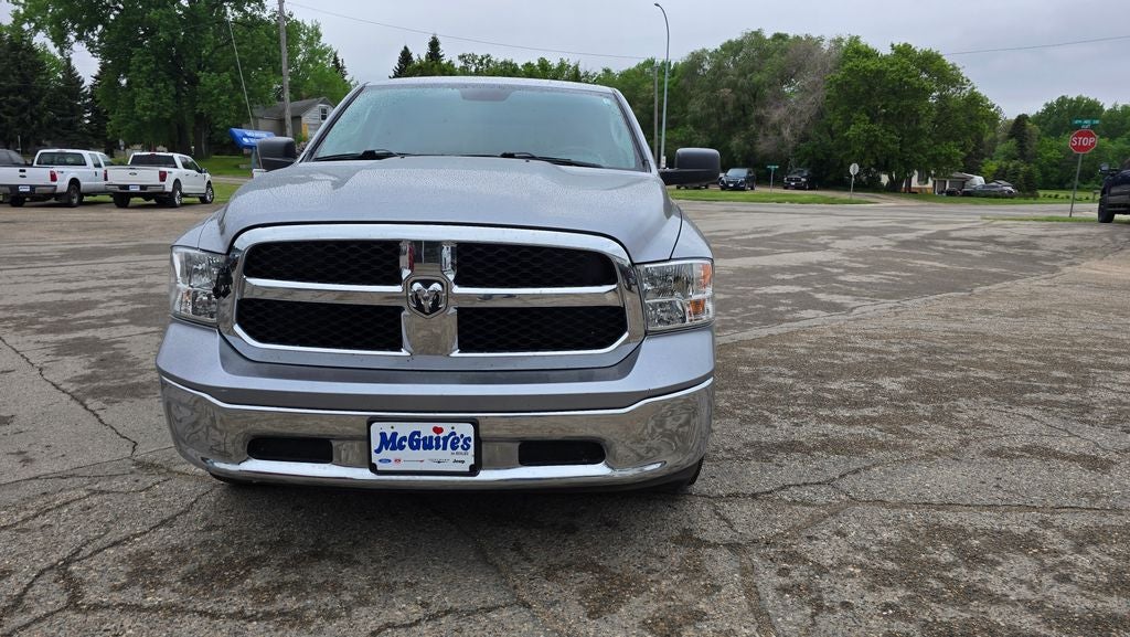 2020 RAM 1500 Classic SLT Crew Cab 4x4 6'4' Box
