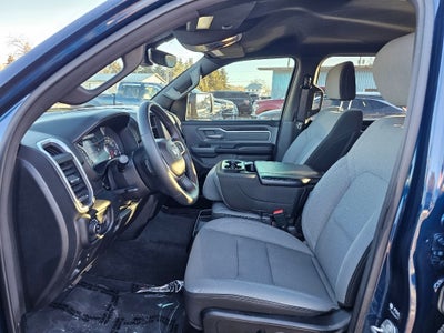 2022 RAM 1500 Big Horn Crew Cab 4x4 5'7' Box