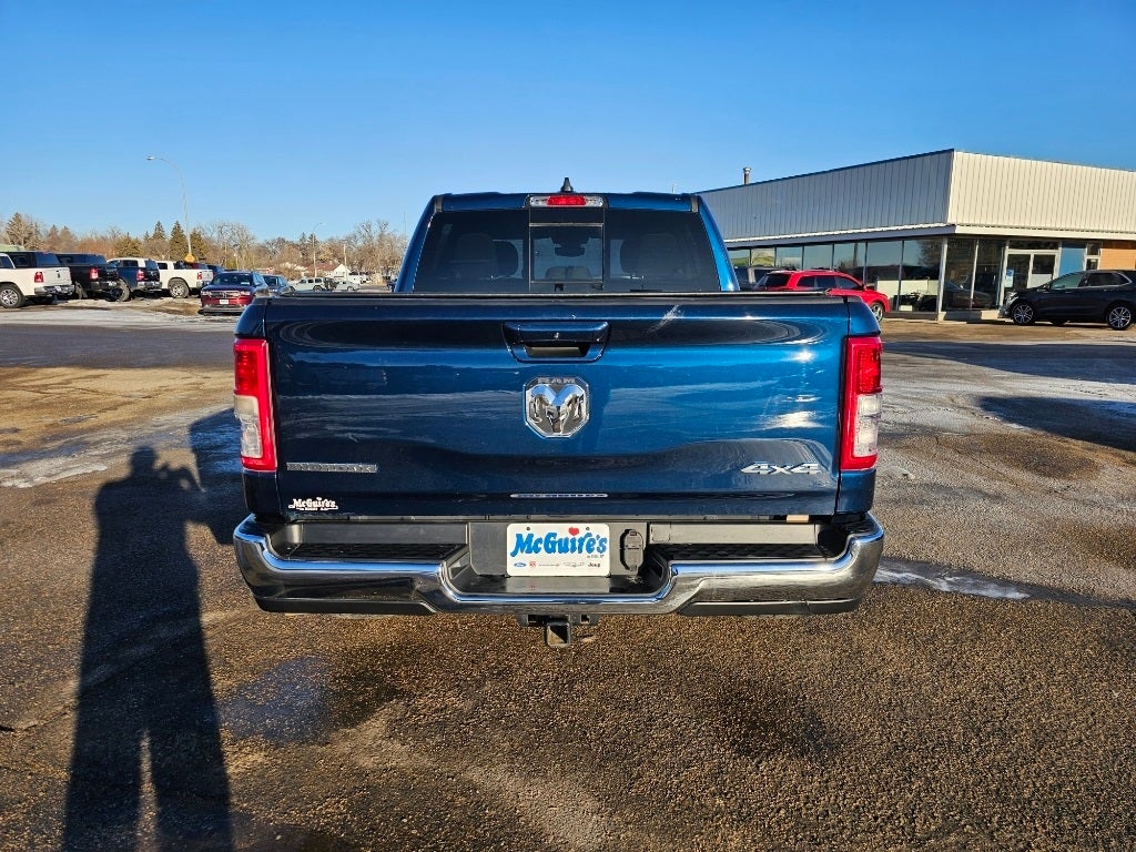 2022 RAM 1500 Big Horn Crew Cab 4x4 5'7' Box
