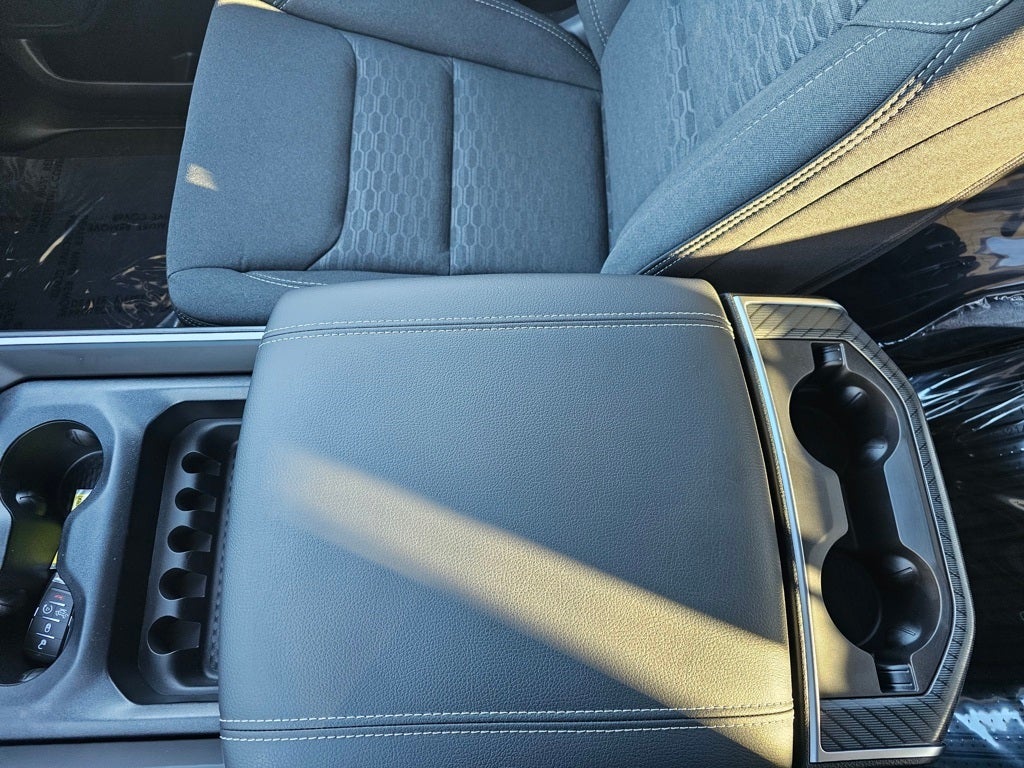 2025 RAM Ram 1500 RAM 1500 BIG HORN CREW CAB 4X4 5'7' BOX