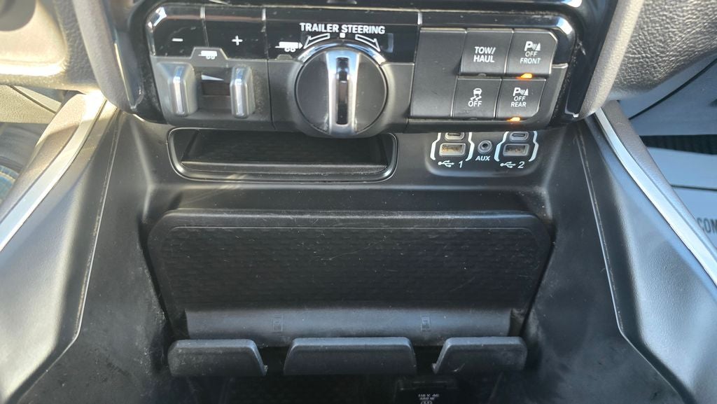 2021 RAM 1500 Big Horn Crew Cab 4x4 5'7' Box