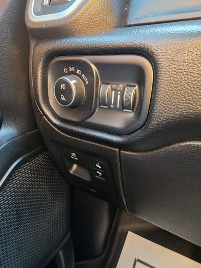 2019 RAM 1500 Big Horn/Lone Star Crew Cab 4x4 5'7' Box