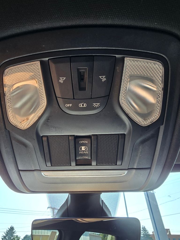 2019 RAM 1500 Big Horn/Lone Star Crew Cab 4x4 5'7' Box