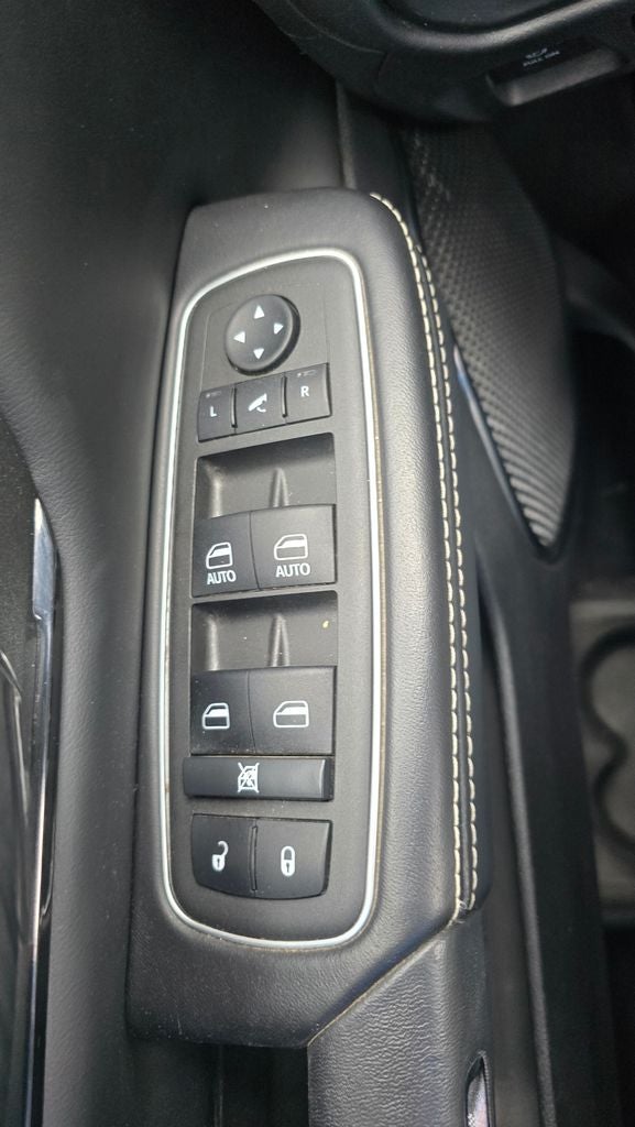 2022 RAM 1500 Limited Crew Cab 4x4 5'7' Box