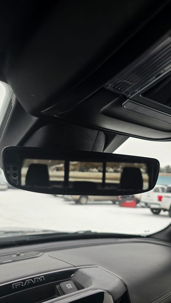 2022 RAM 1500 Limited Crew Cab 4x4 5'7' Box