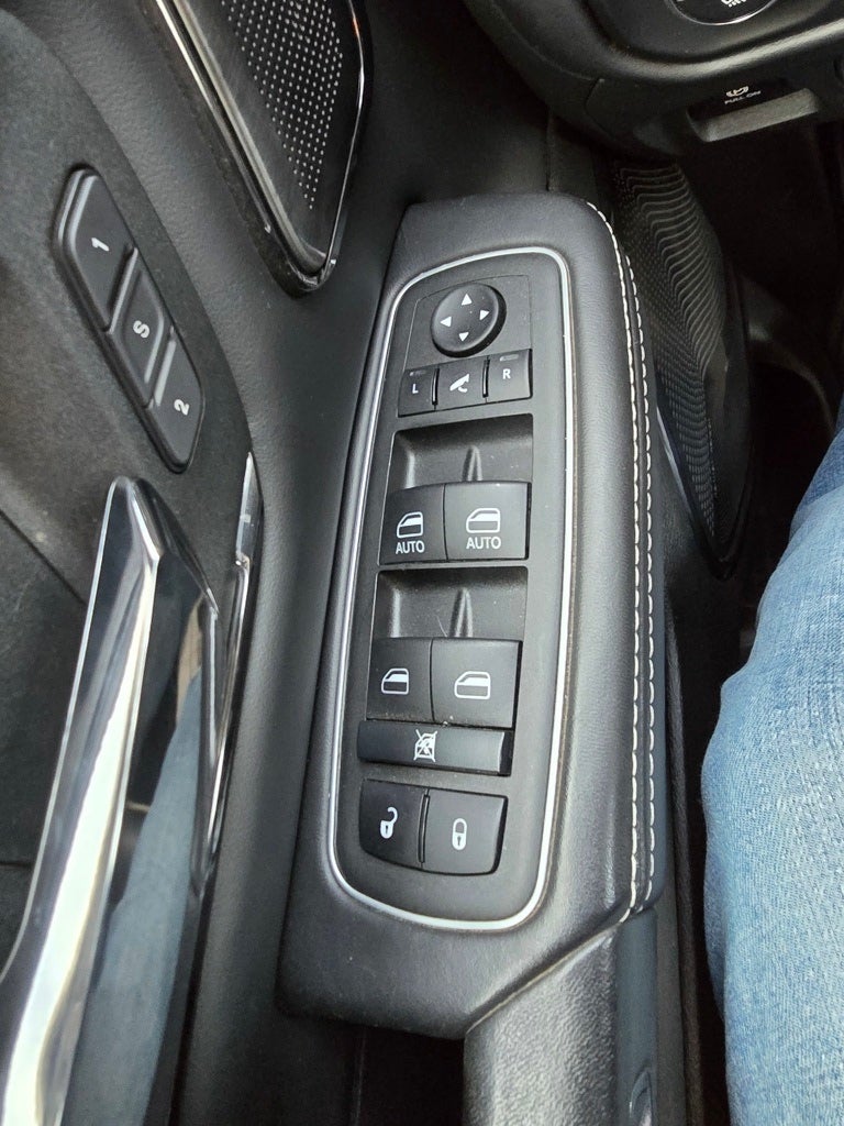 2023 RAM 1500 Limited Crew Cab 4x4 5'7' Box