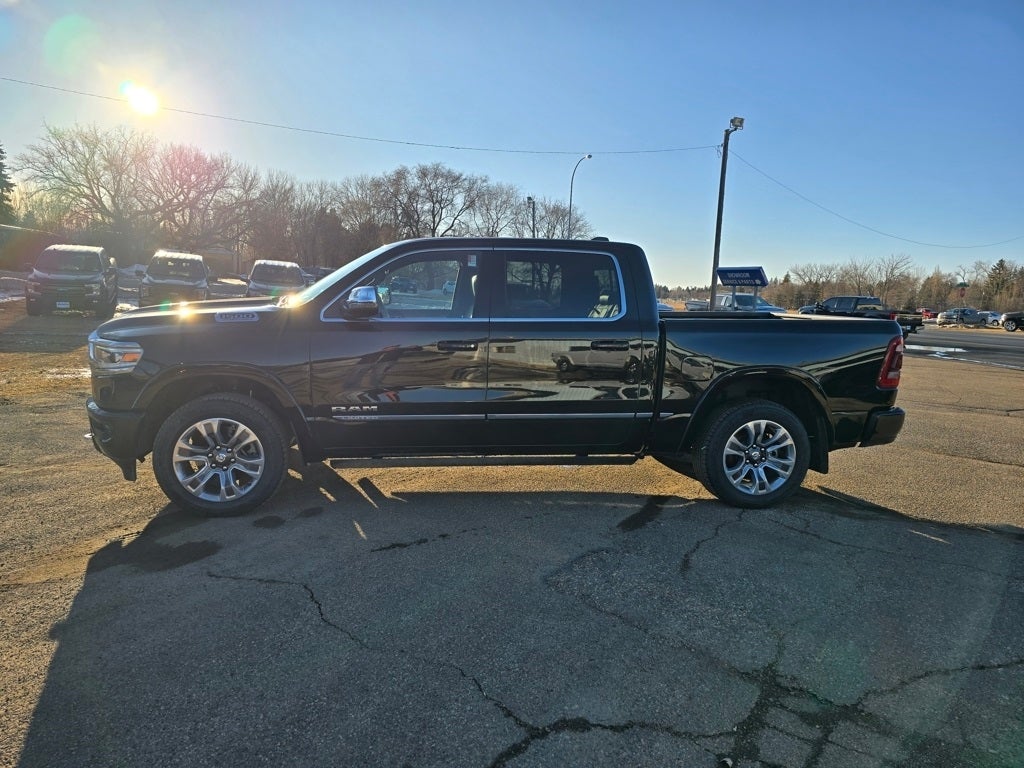 2023 RAM 1500 Limited Crew Cab 4x4 5'7' Box