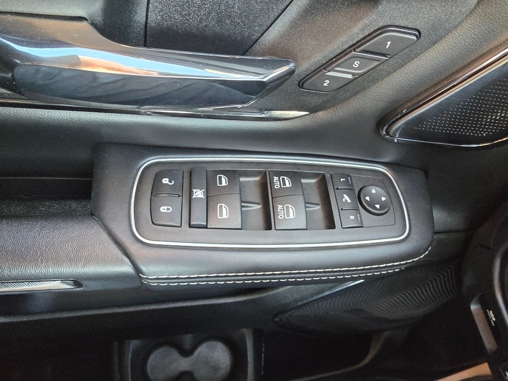 2023 RAM 1500 Limited Crew Cab 4x4 5'7' Box