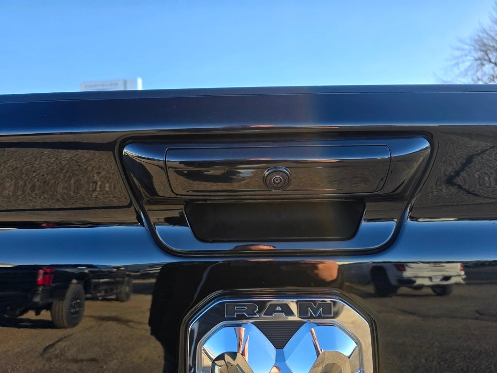 2023 RAM 1500 Limited Crew Cab 4x4 5'7' Box