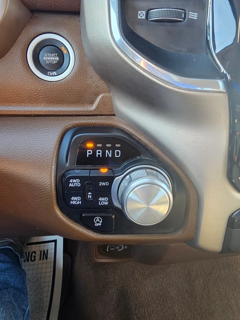 2021 RAM 1500 Laramie Crew Cab 4x4 5'7' Box