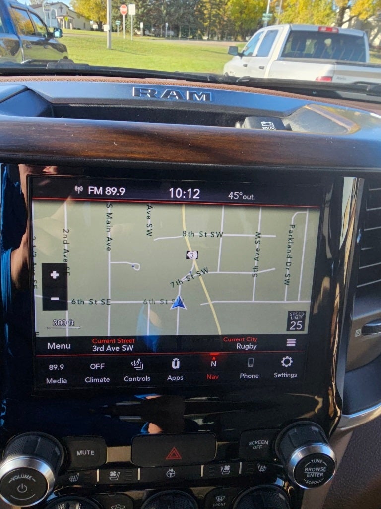 2021 RAM 1500 Laramie Crew Cab 4x4 5'7' Box