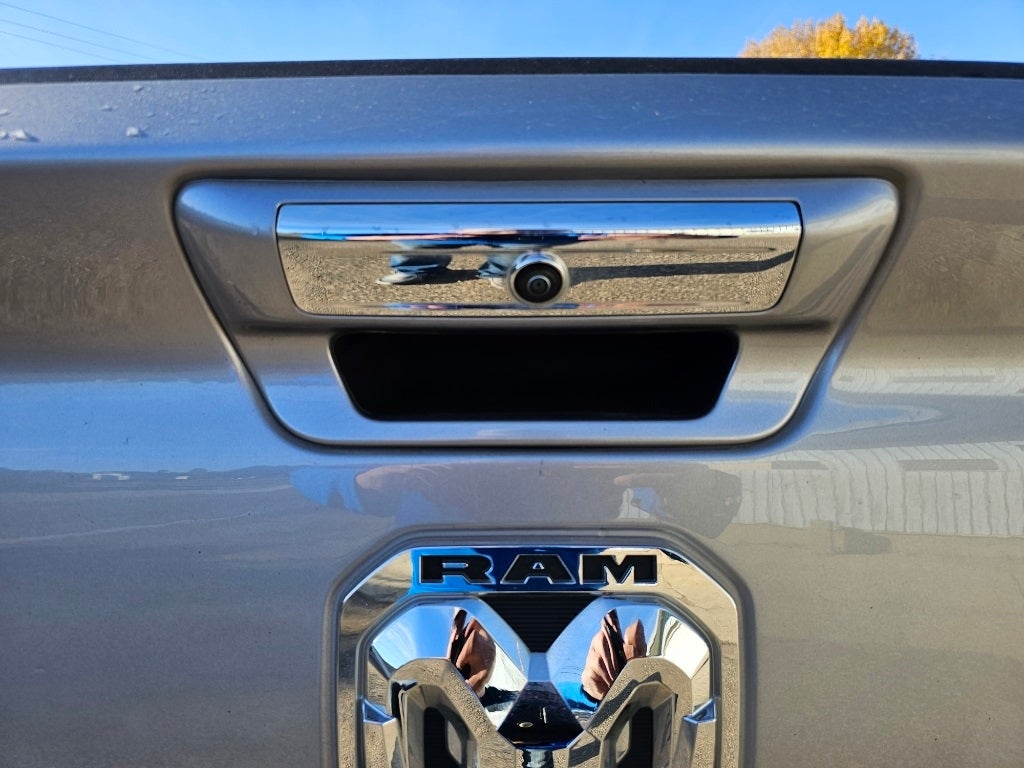 2021 RAM 1500 Laramie Crew Cab 4x4 5'7' Box