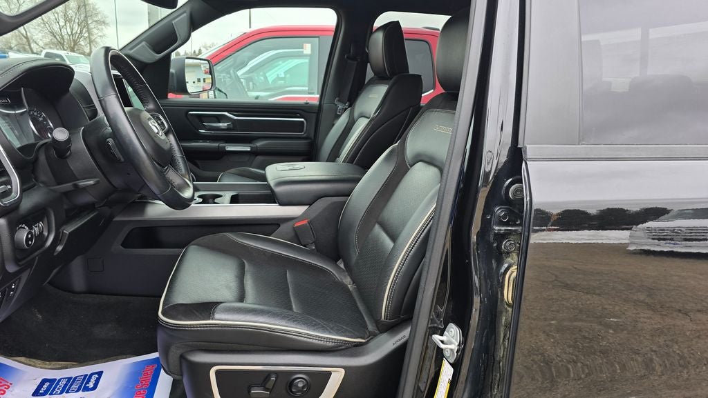 2021 RAM 1500 Laramie Crew Cab 4x4 5'7' Box