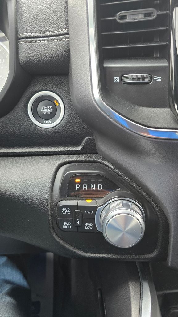 2021 RAM 1500 Laramie Crew Cab 4x4 5'7' Box