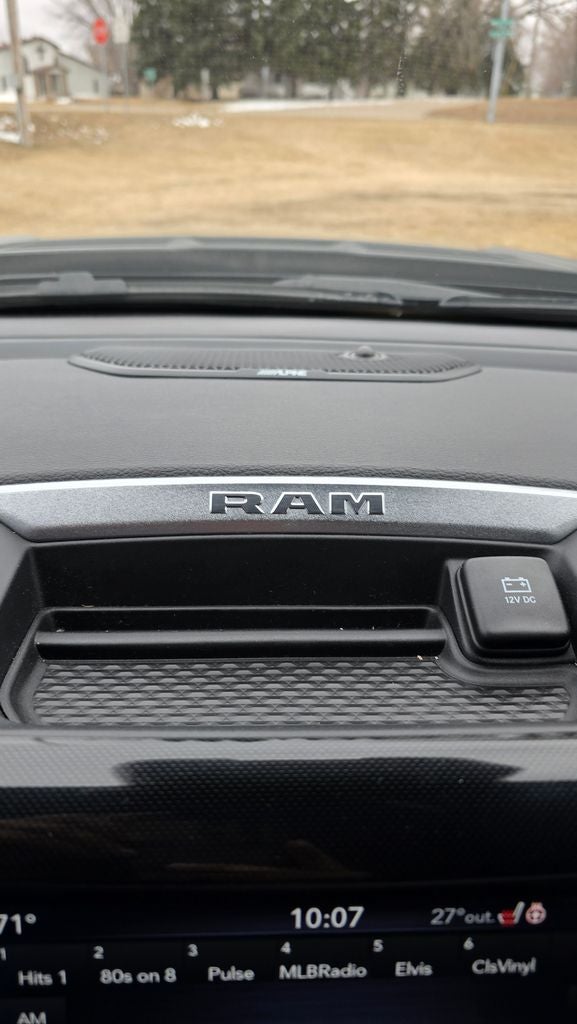 2021 RAM 1500 Laramie Crew Cab 4x4 5'7' Box