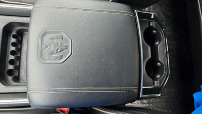 2021 RAM 1500 Laramie Crew Cab 4x4 5'7' Box