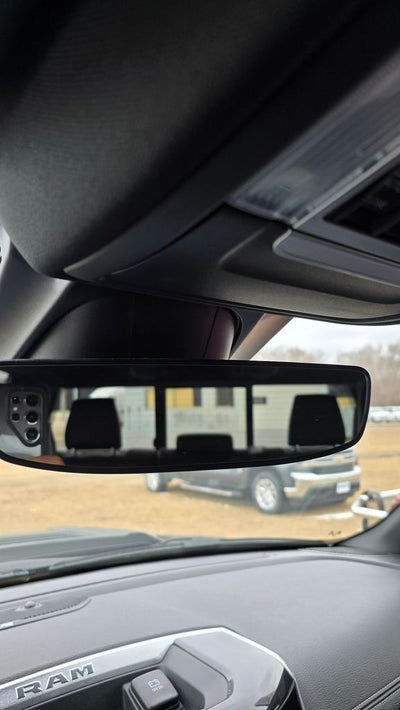 2021 RAM 1500 Laramie Crew Cab 4x4 5'7' Box