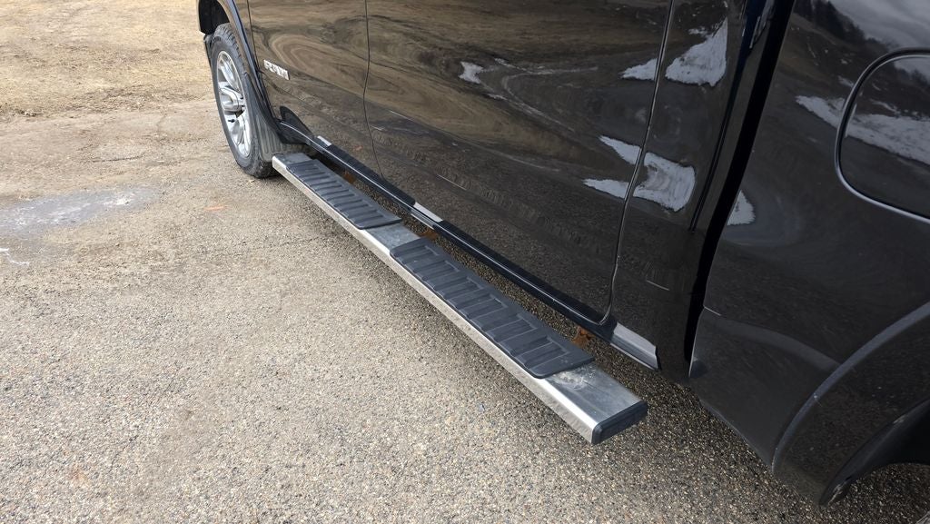 2021 RAM 1500 Laramie Crew Cab 4x4 5'7' Box