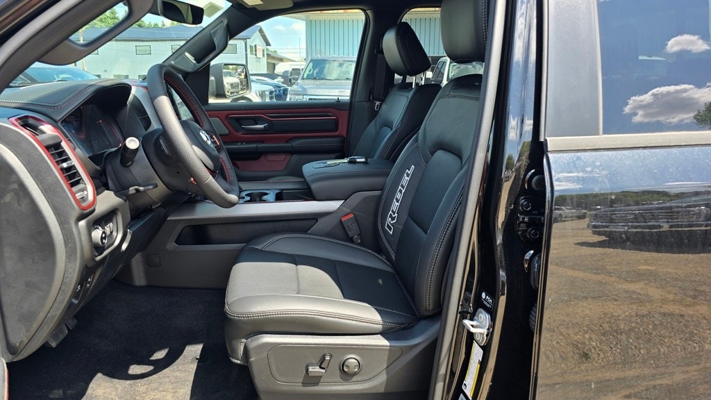 2025 RAM Ram 1500 RAM 1500 REBEL CREW CAB 4X4 5'7' BOX