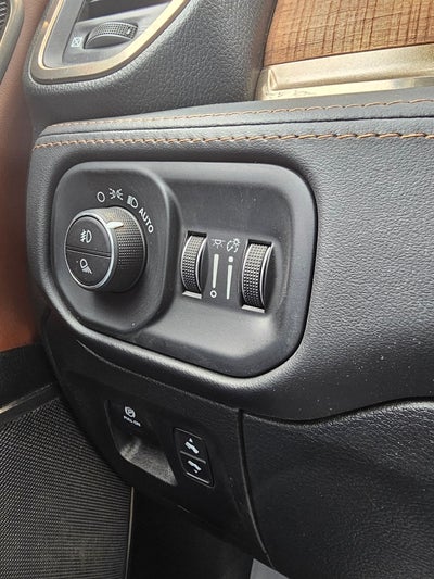 2022 RAM 1500 Limited Longhorn Crew Cab 4x4 6'4' Box