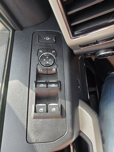 2022 Ford Super Duty F-350 SRW LARIAT