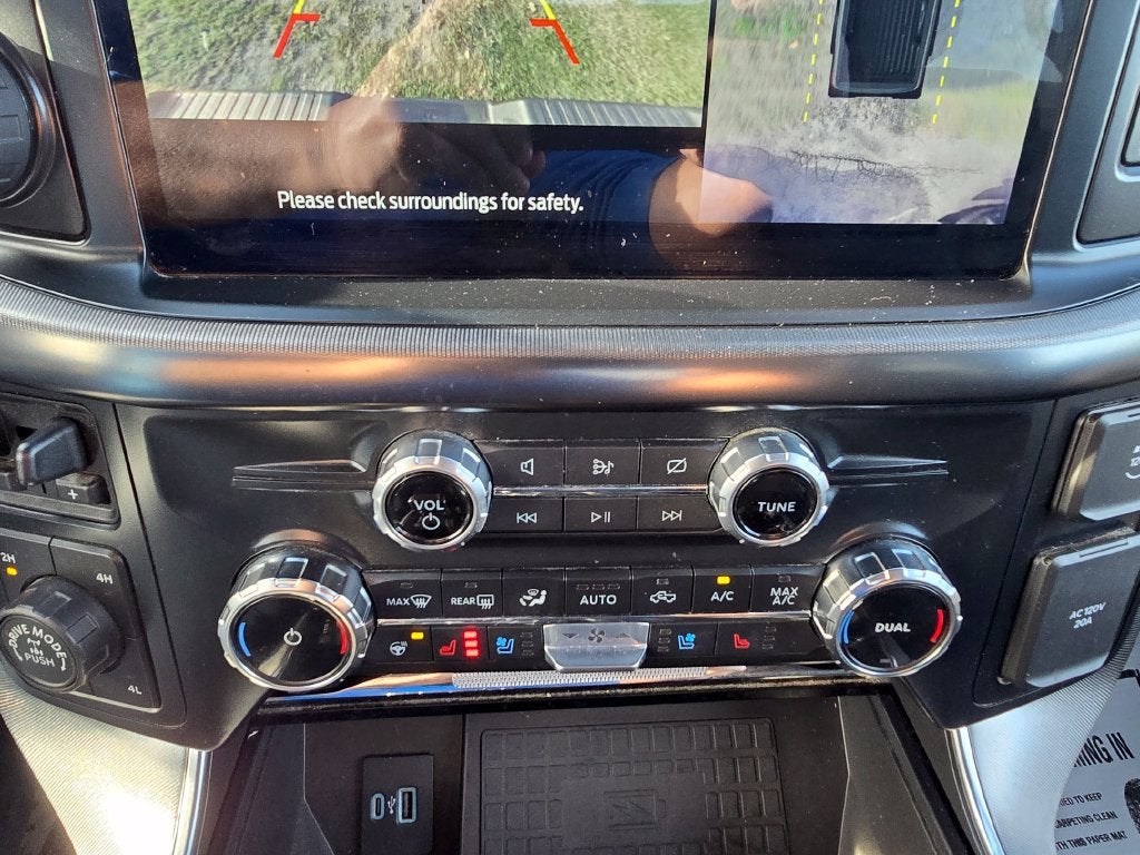 2022 Ford F-150 Platinum