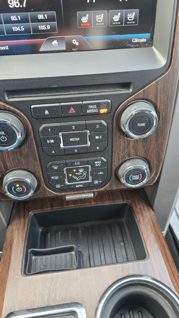 2014 Ford F-150 LARIAT