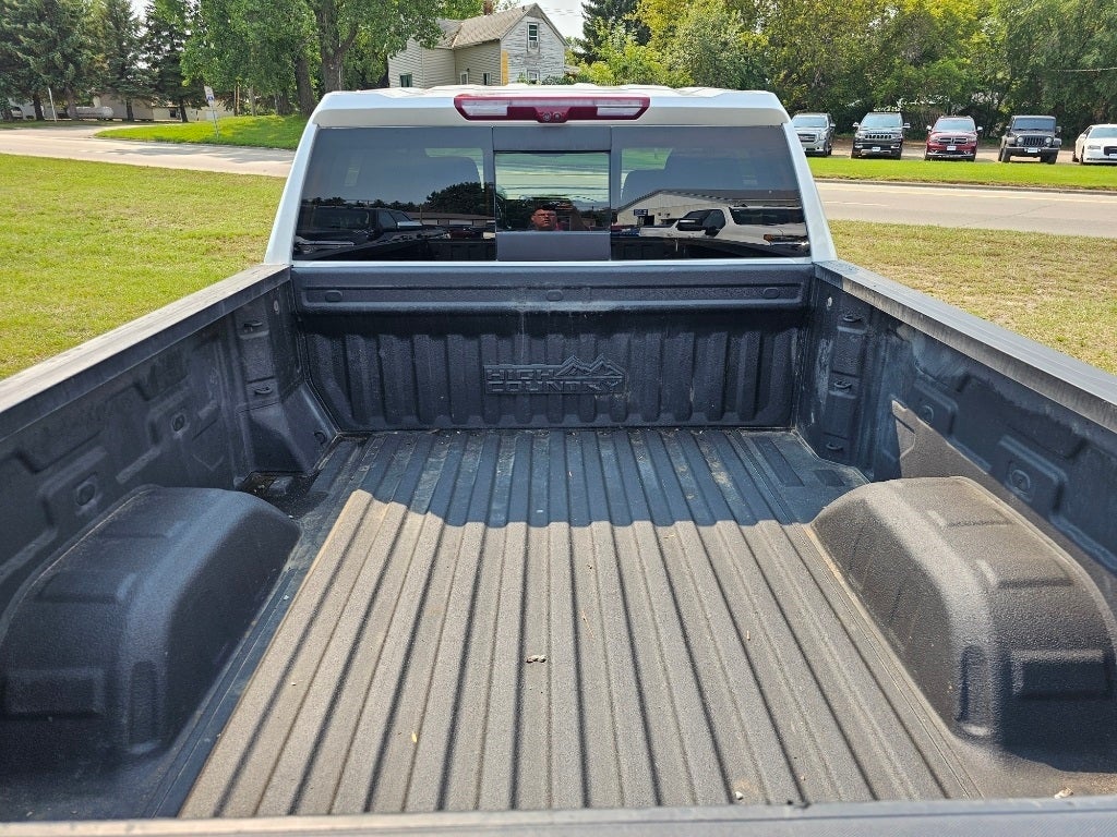 2022 Chevrolet Silverado 1500 4WD Crew Cab Standard Bed High Country