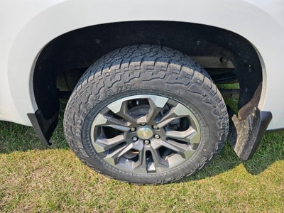 2022 Chevrolet Silverado 1500 4WD Crew Cab Standard Bed High Country