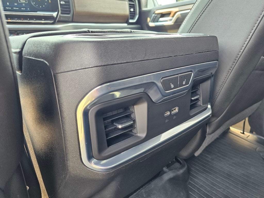 2022 Chevrolet Silverado 1500 4WD Crew Cab Standard Bed High Country