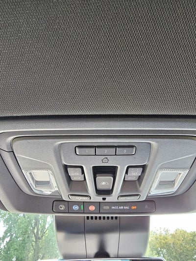 2022 Chevrolet Silverado 1500 4WD Crew Cab Standard Bed High Country